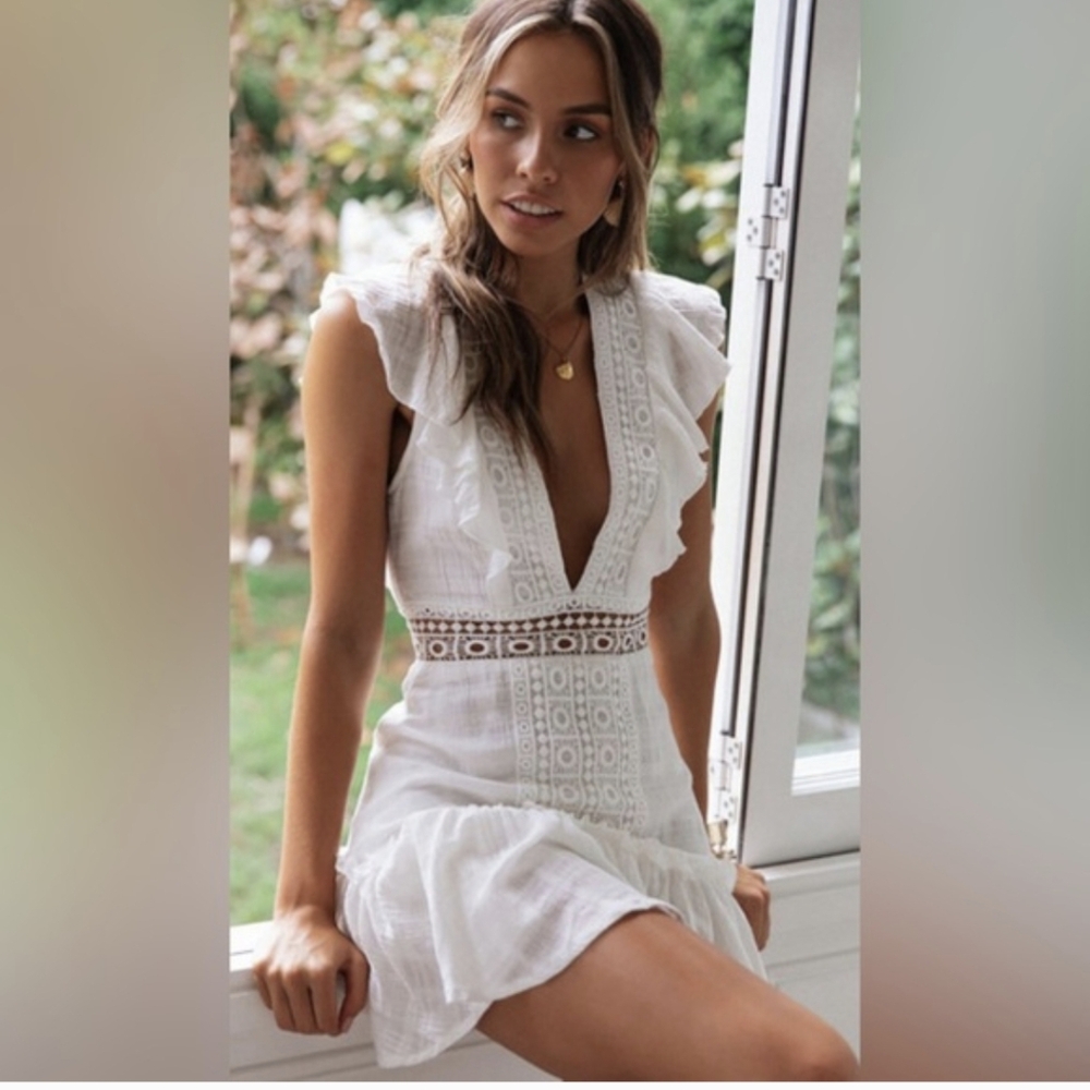 Cupshe White Lace Trim Deep V Mini Dress